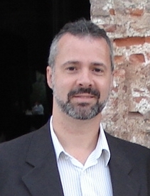 Prof. Titular Carlos Augusto Fernandes de Oliveira